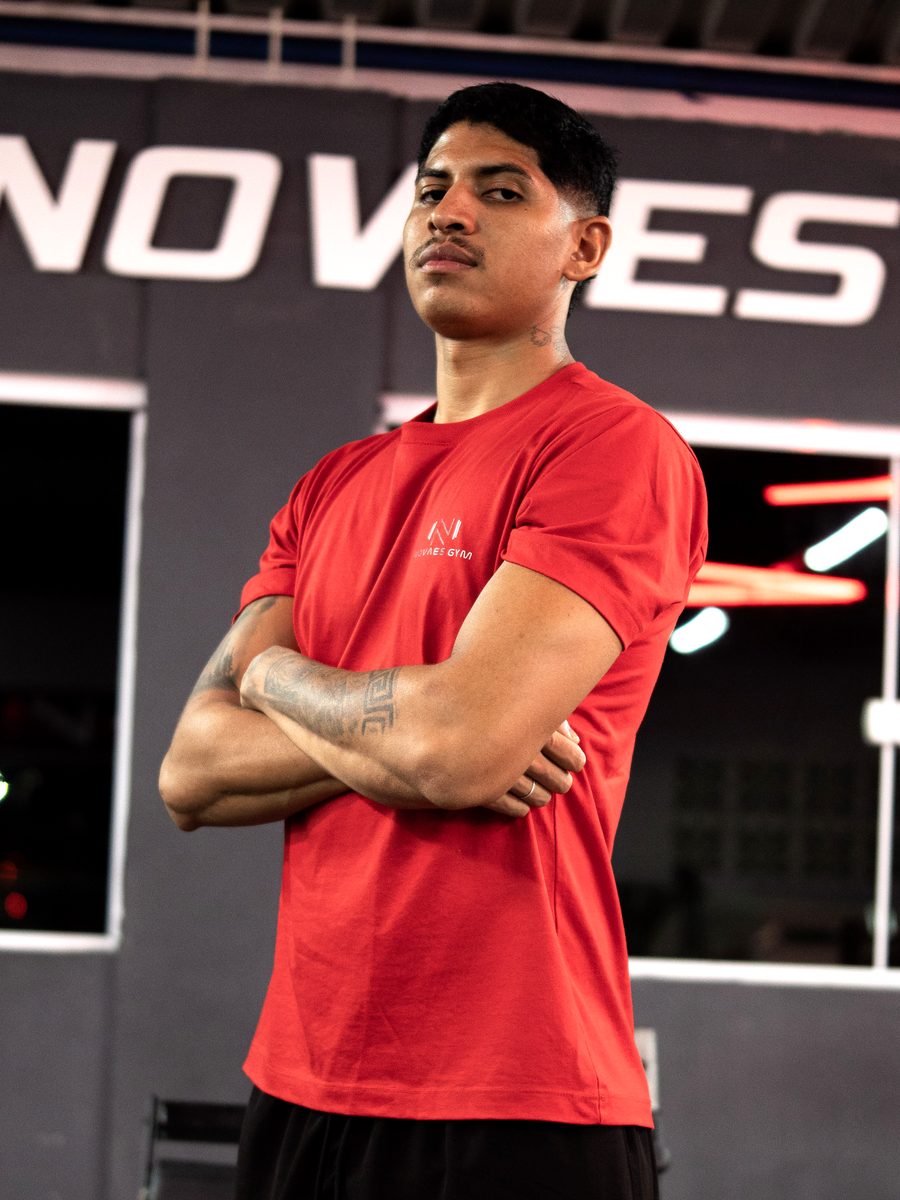 Diogo, estagiário de Educação Física na Novaes Gym